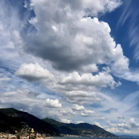 Ferienhaus Casa Delle Rose Terrazza Vista Mare, Wi-fi E Aria Condizionata Laigueglia