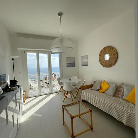 Casa vacanze Spectacular Sea View - 3 Minutes Walk From The Sea