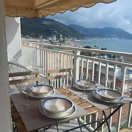 Spectacular Sea View - 3 Minutes Walk From The Sea Laigueglia