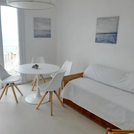 Spectacular Sea View - 3 Minutes Walk From The Sea *