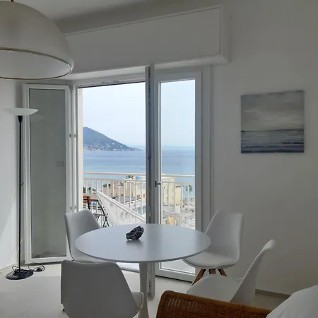 Spectacular Sea View - 3 Minutes Walk From The Sea Holiday home