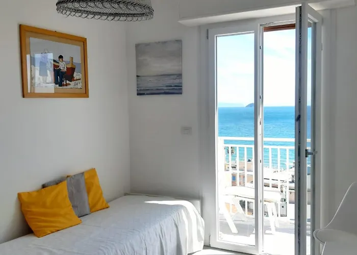 Feriehus Spectacular Sea View - 3 Minutes Walk From The Sea Laigueglia